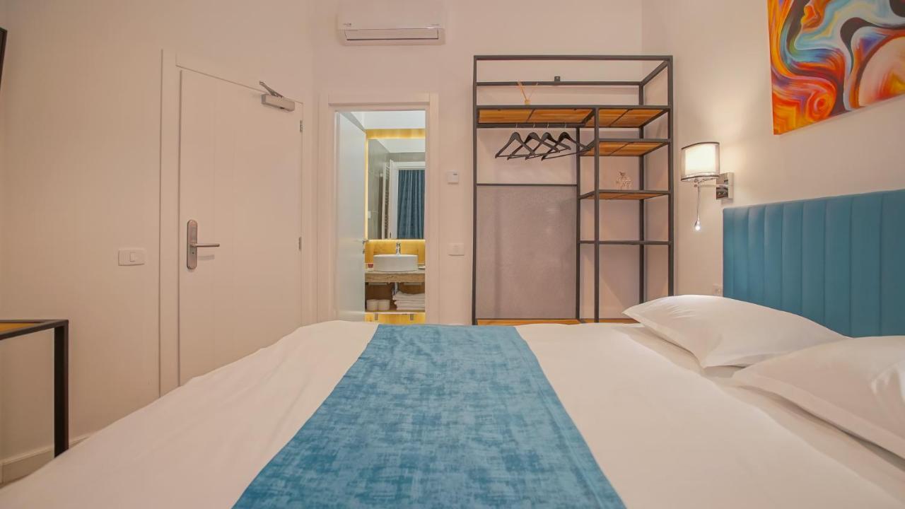 Zoom Rooms Брашов Екстериор снимка