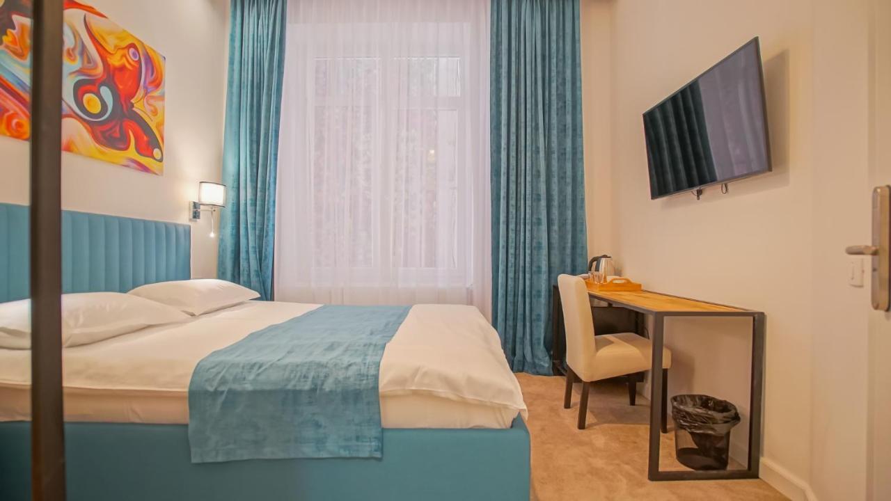 Zoom Rooms Брашов Екстериор снимка