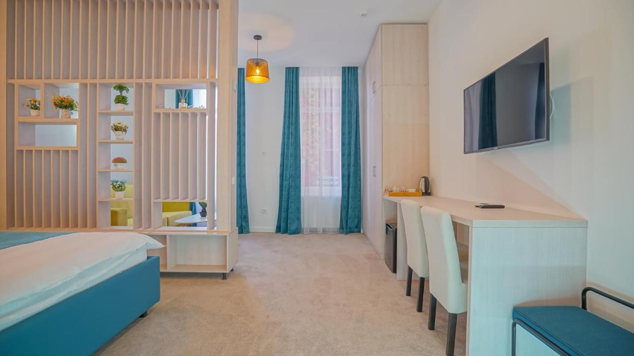 Zoom Rooms Брашов Екстериор снимка