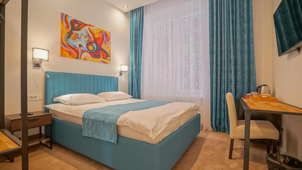 Zoom Rooms Брашов Екстериор снимка