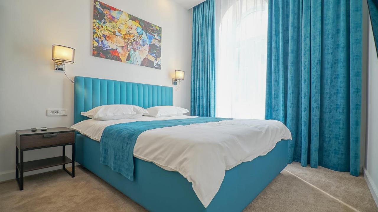 Zoom Rooms Брашов Екстериор снимка