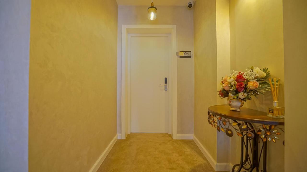 Zoom Rooms Брашов Екстериор снимка